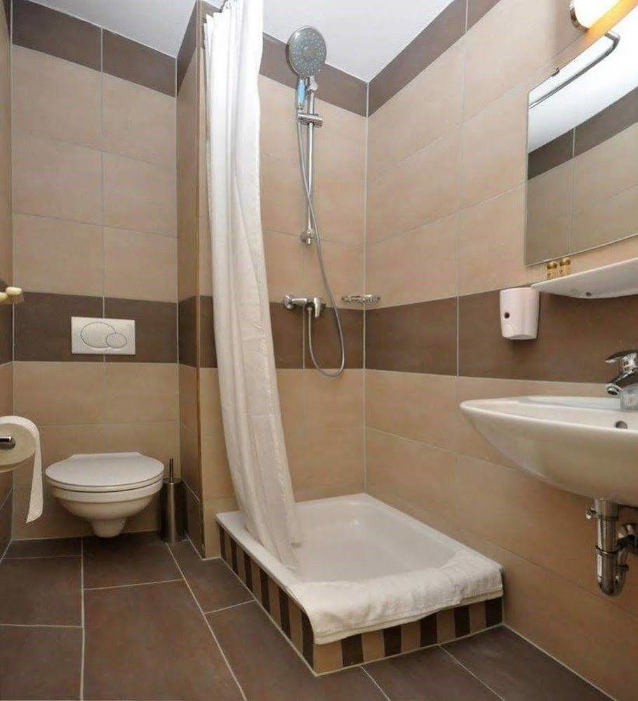 Hotel Bova Frankfurt am Main Eksteriør billede